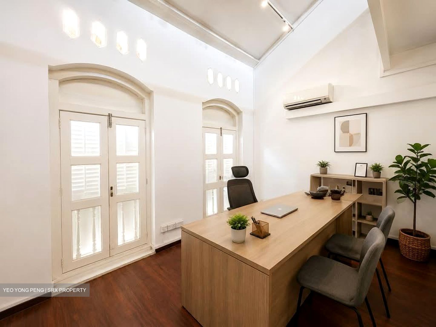 Kampong Glam Conservation Area (D7), Shop House #559089141